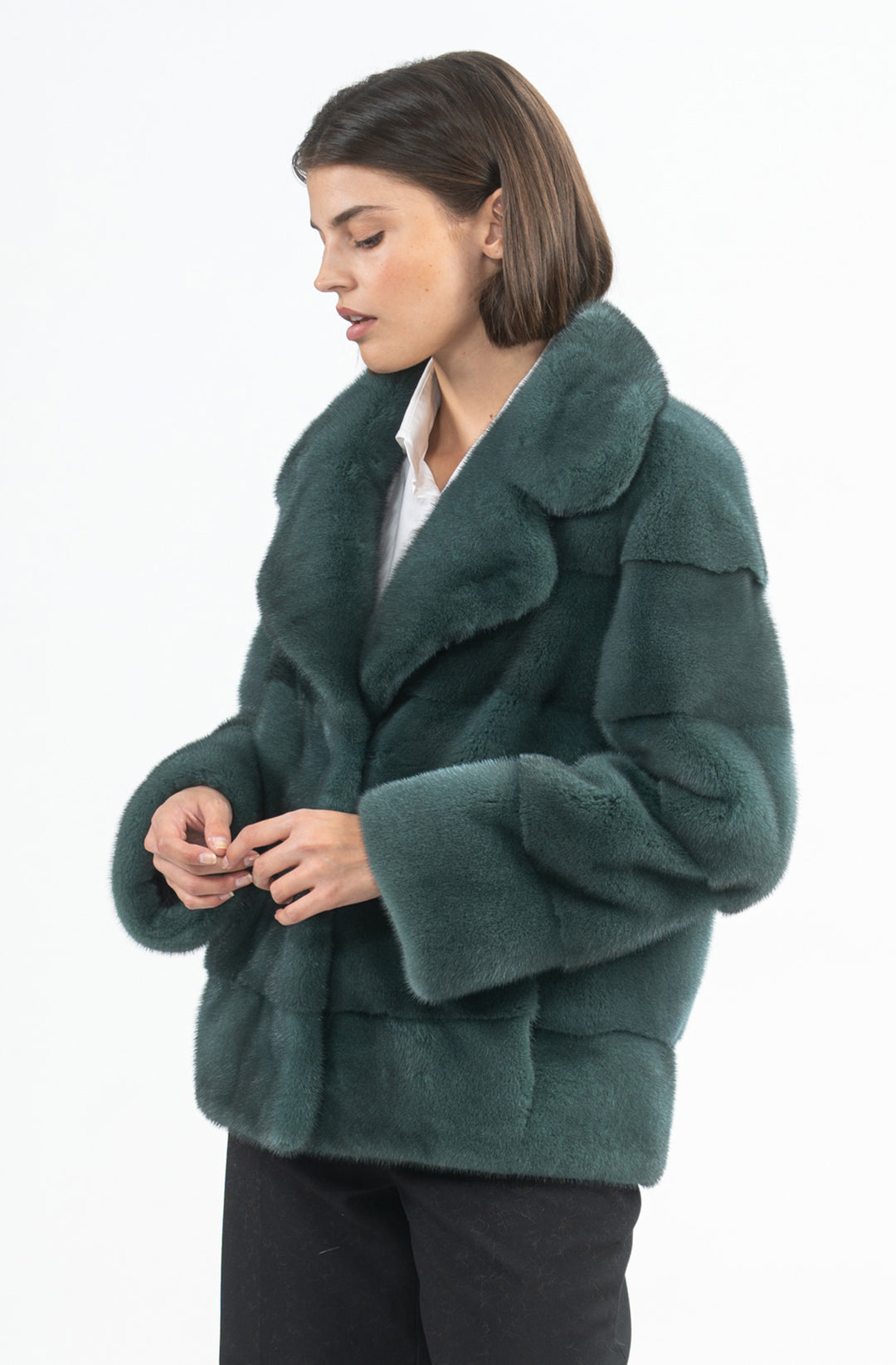 Manzari Mink fur coat with a modern touch