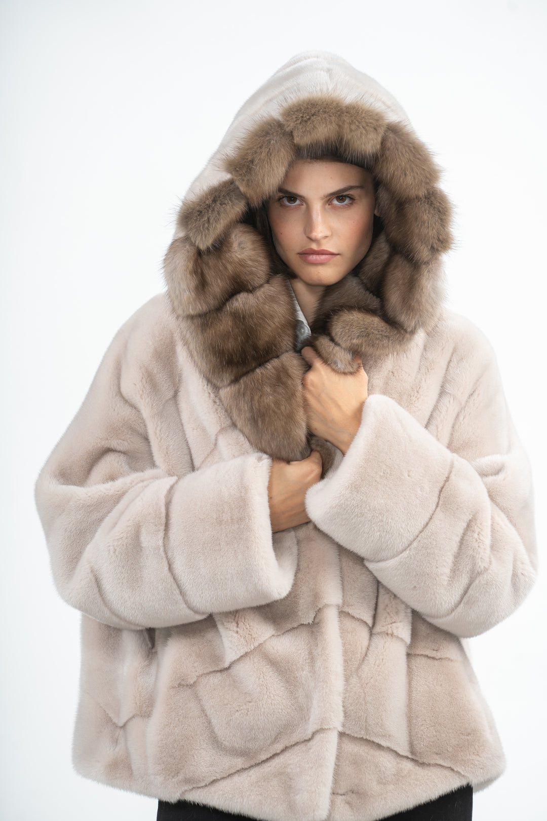 Manzari Mink fur coat with a modern touch