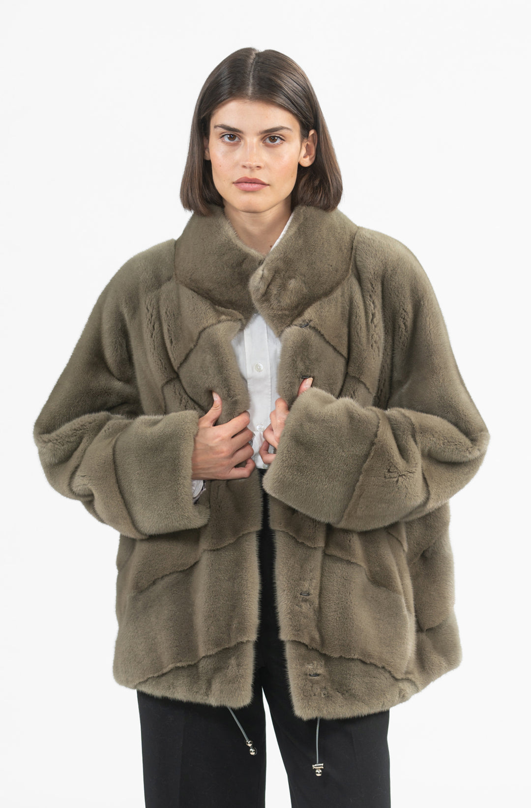 Elegant Mink fur coat for a refined look