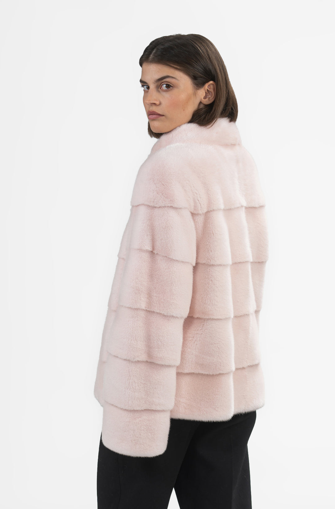 Manzari Mink fur coat with a modern touch