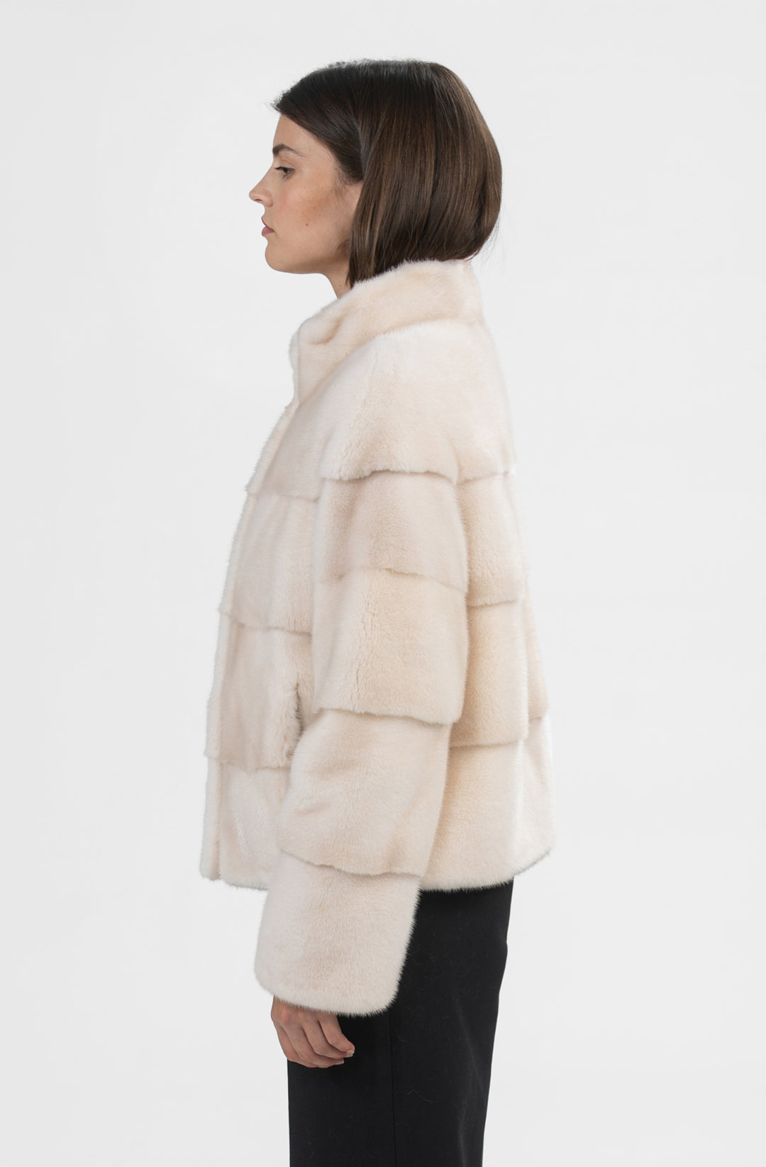 Elegant Mink fur coat for a refined look