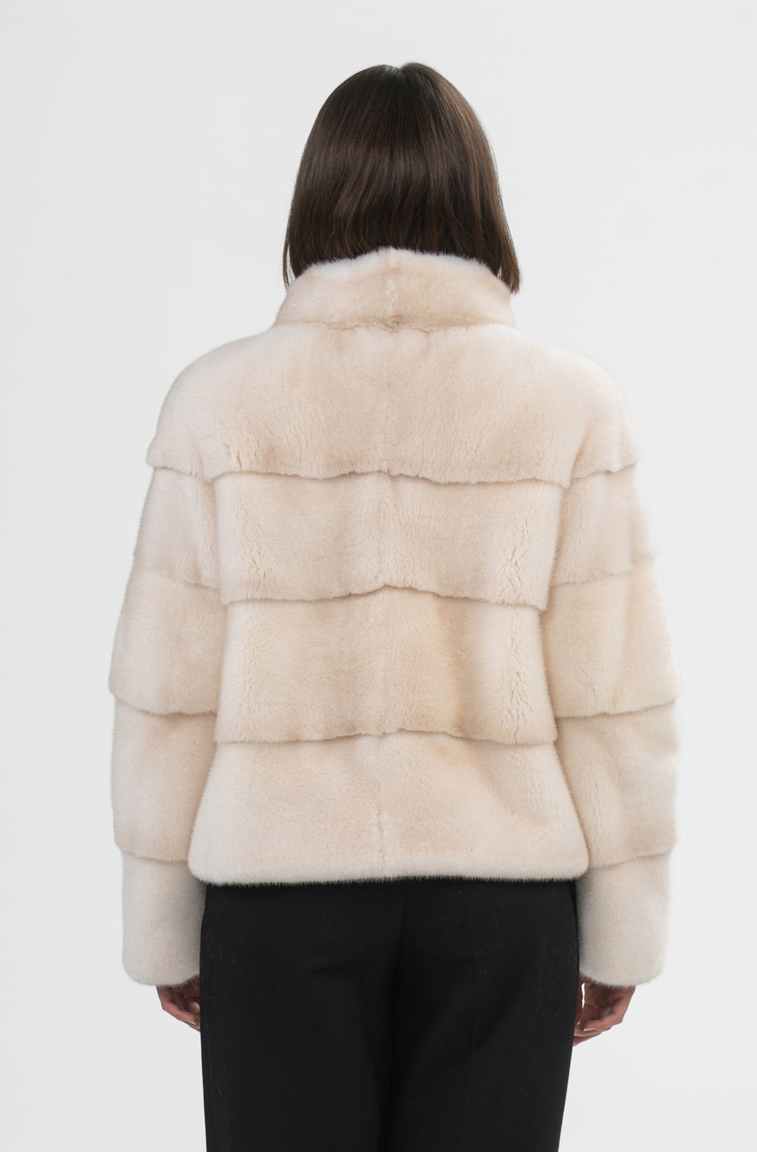 Manzari Mink fur coat with a modern touch